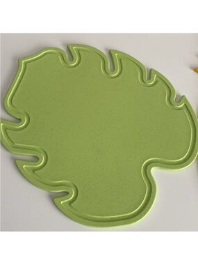 Target Sun Squad Palm leaf cutting board summer NWT bamboo melamine BPA FREE